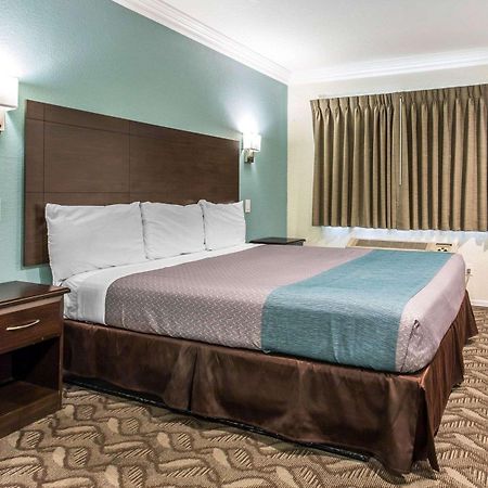 Rodeway Inn & Suites Ίνγκλγουντ Εξωτερικό φωτογραφία