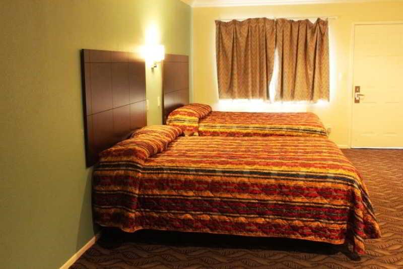 Rodeway Inn & Suites Ίνγκλγουντ Εξωτερικό φωτογραφία