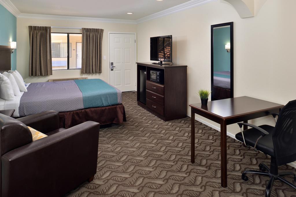 Rodeway Inn & Suites Ίνγκλγουντ Εξωτερικό φωτογραφία