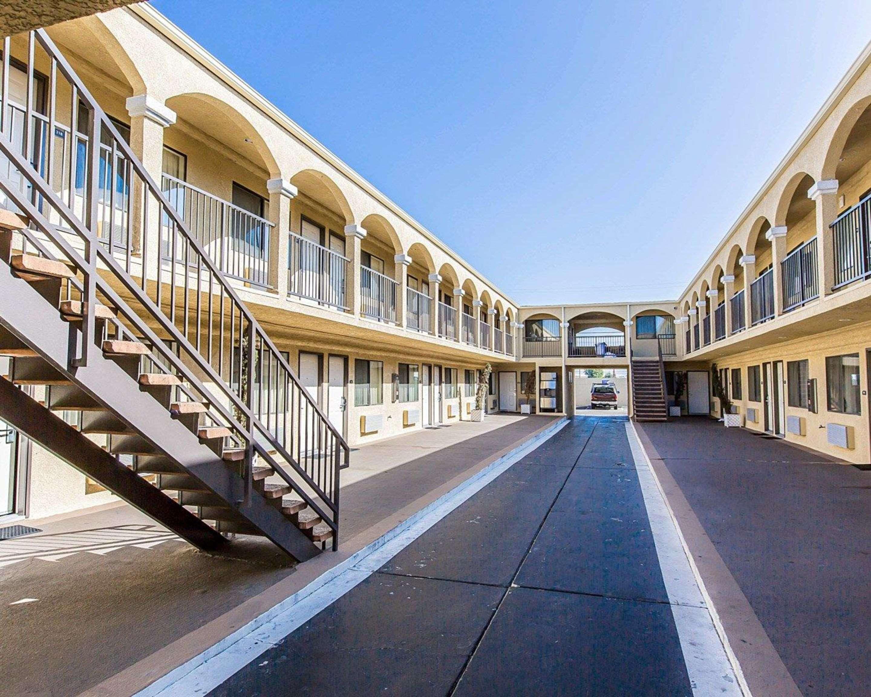 Rodeway Inn & Suites Ίνγκλγουντ Εξωτερικό φωτογραφία